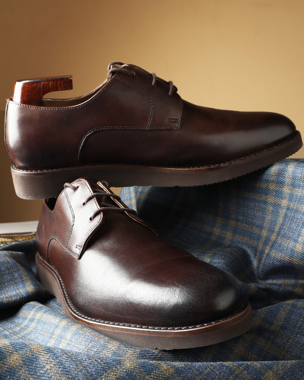 Brown Extralight Classic All Day Round Toe Derby
