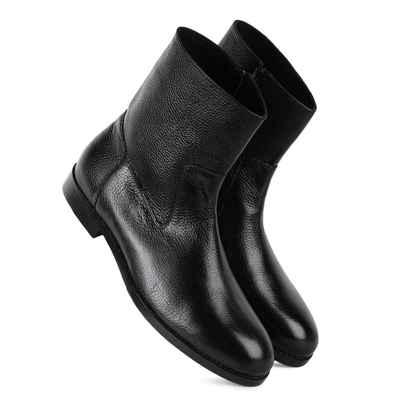 Black Milled Classic Round Toe Boots with Zip
