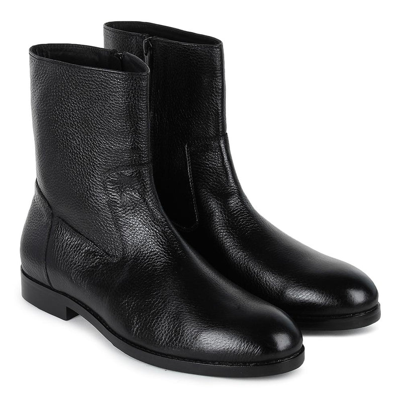 Black Milled Classic Round Toe Boots with Zip