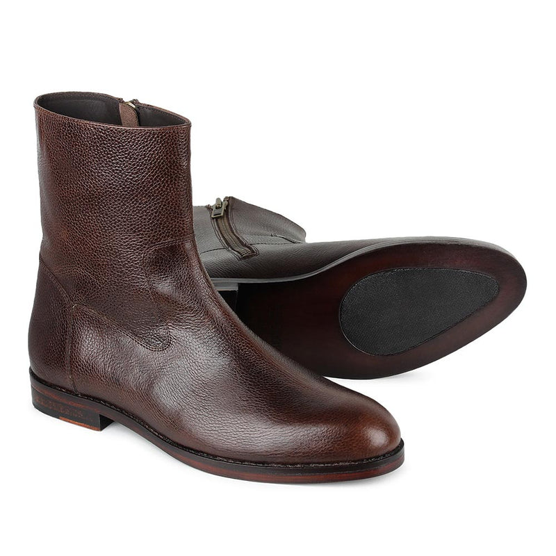 Classic brown outlet boots