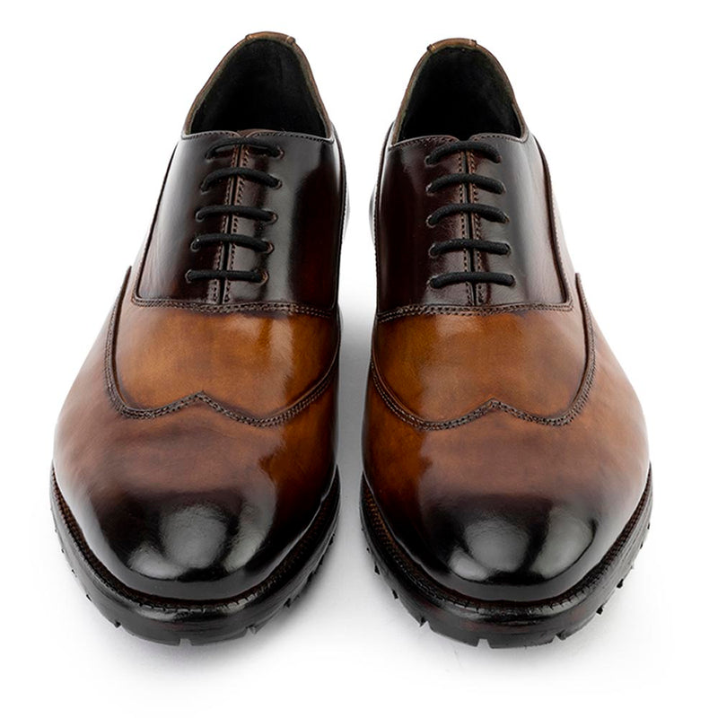Tan Patina Glossed Sharp Oxfords With Commando Sole
